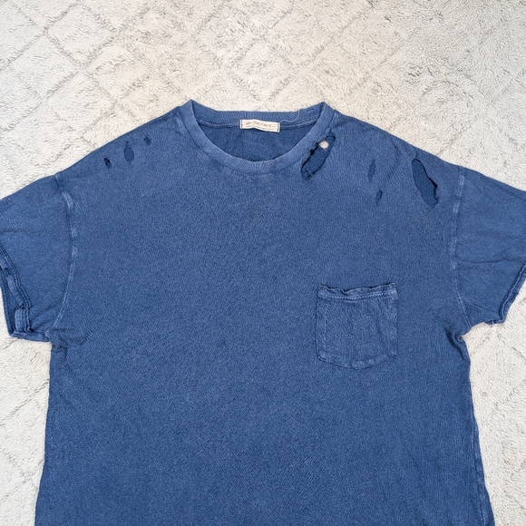 Free People Shirt Womens M Blue Belle Rubi Tee Oversized Distressed Boho Cozy - Picture 2 of 9